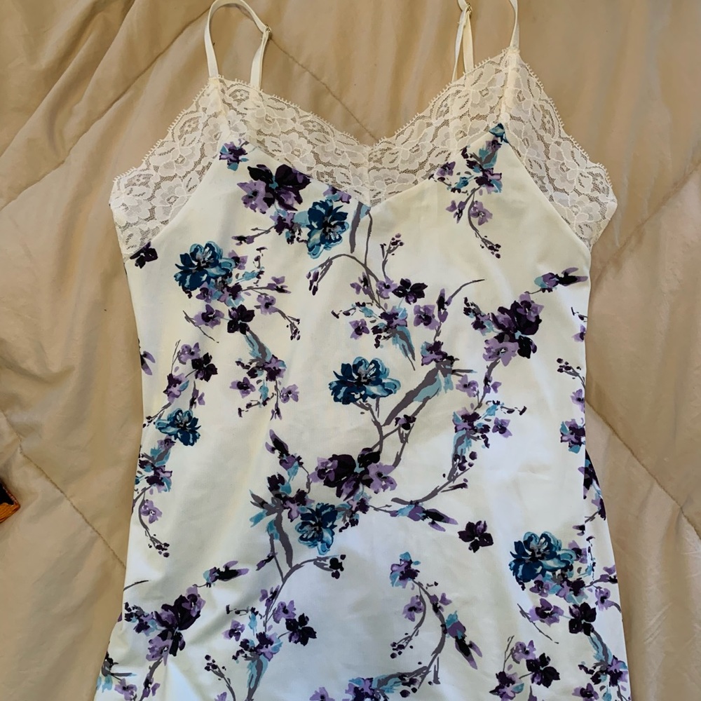White House Black Market Floral Cami; Size XS